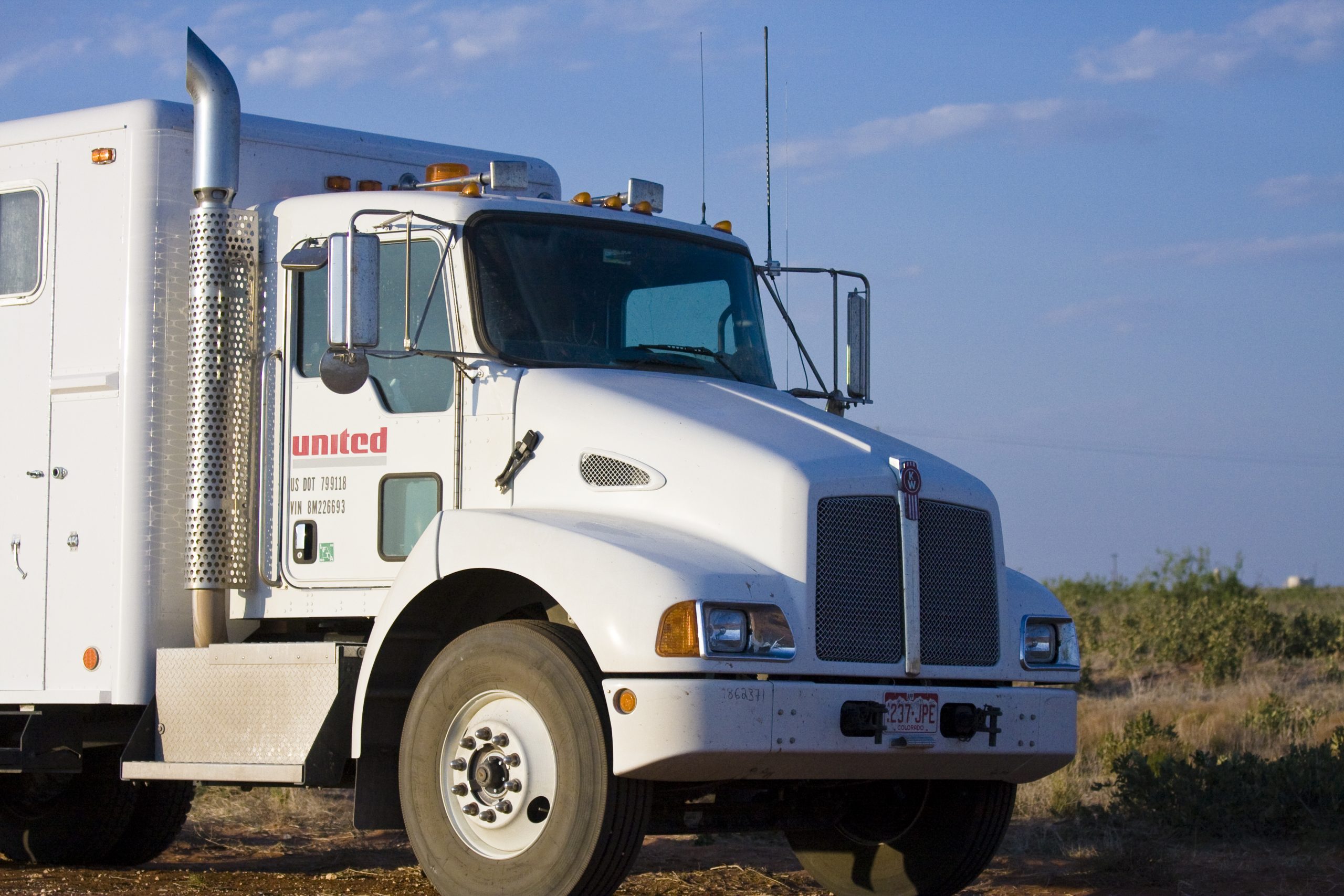 United Kenworth T300 Truck